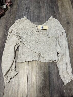 entro Neutral Beige Smocked Ruffle Crop Top